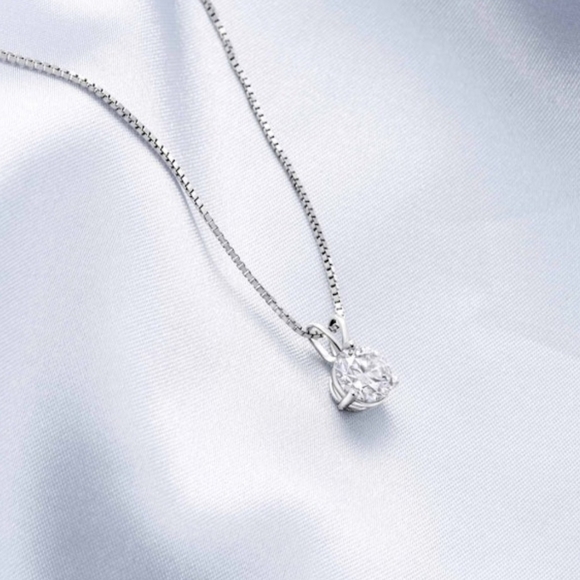 NWT CERTIFIED .85 CT Moissanite Diamond Francis Claire Portia Solitaire Pendant - Picture 4 of 5